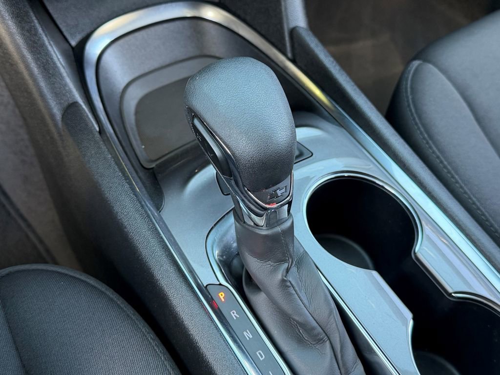 Used 2024 Chevrolet Malibu LT FWD image 34