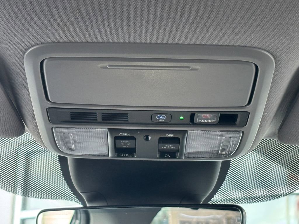 Used 2022 Honda Odyssey Elite image 20