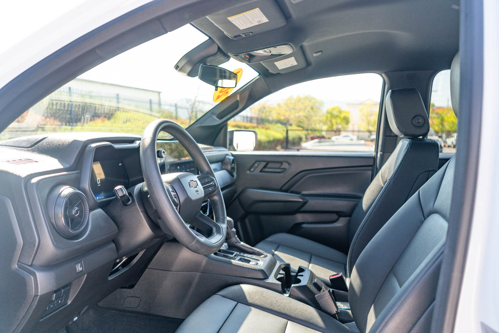 Used 2024 Chevrolet Colorado W/T RWD image 15