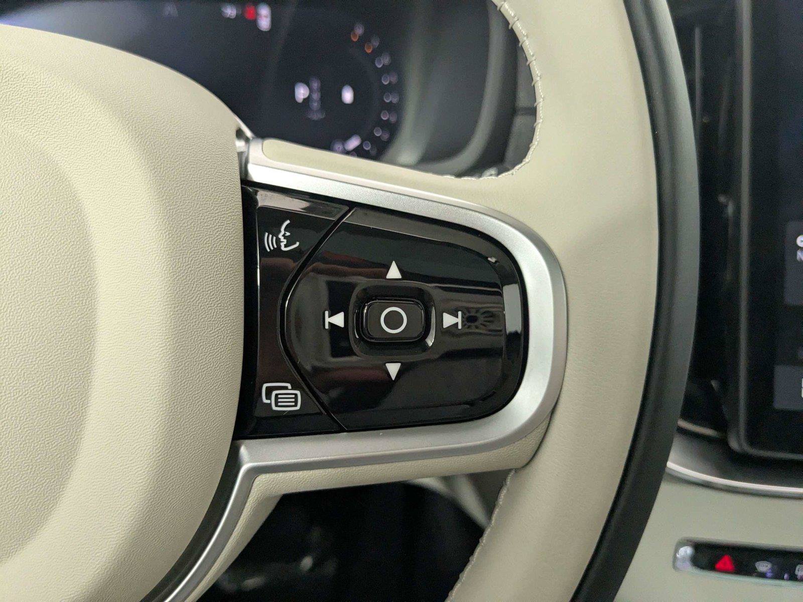 Used 2026 Volvo XC90 B6 Ultra AWD/4WD image 20