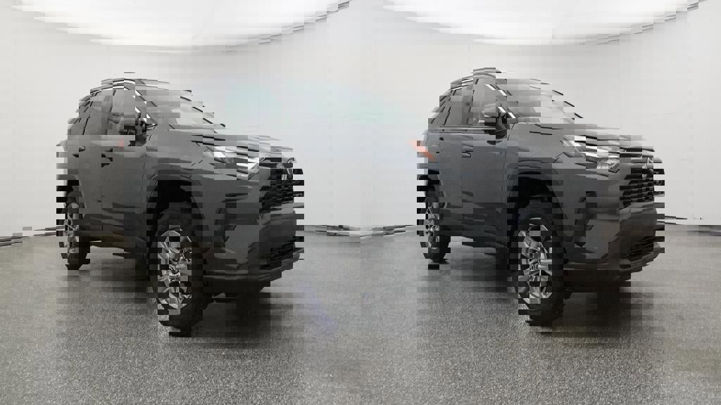 New 2025 Toyota RAV4 XLE image 29