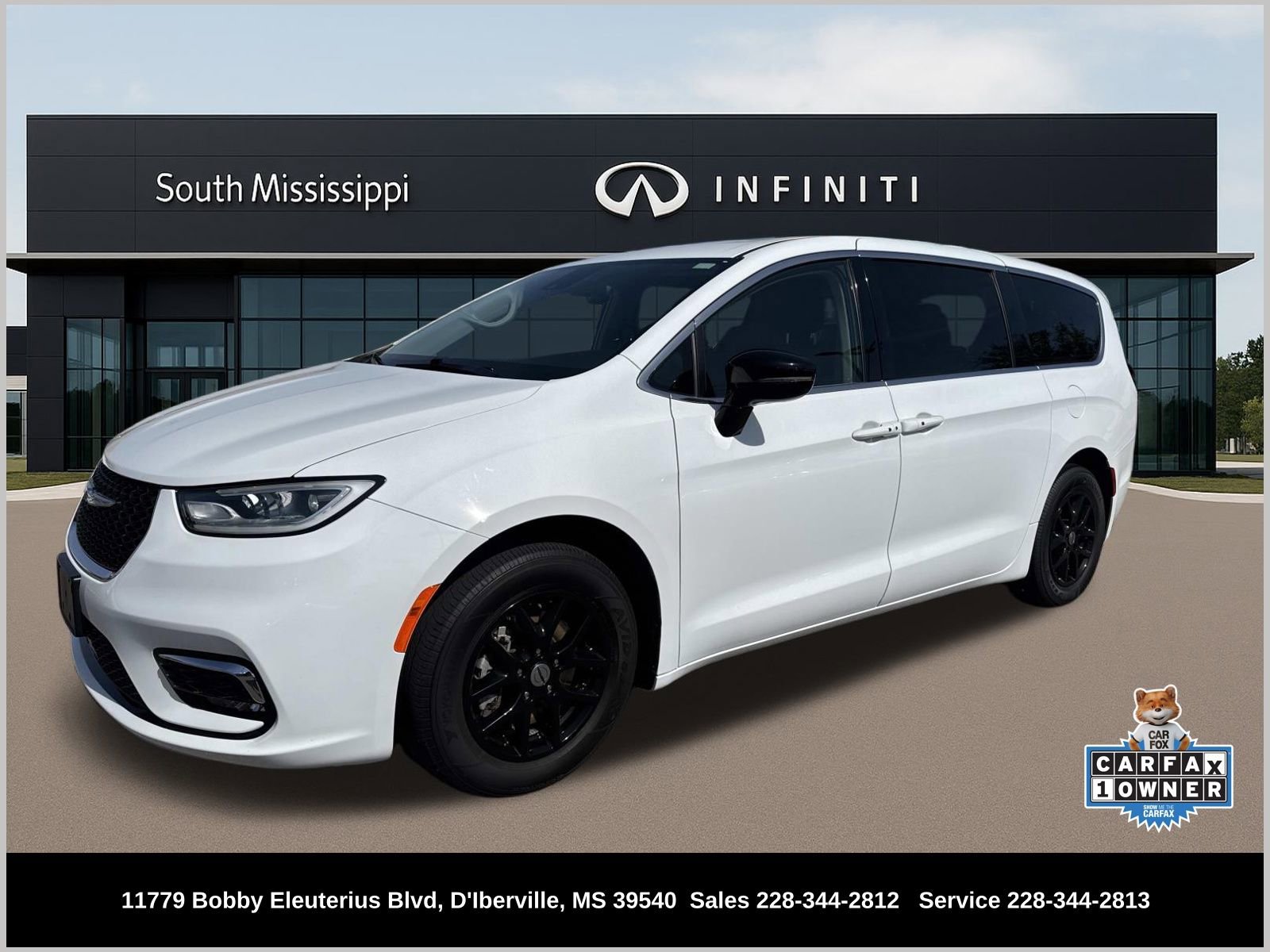 Used 2024 Chrysler Pacifica Touring-L