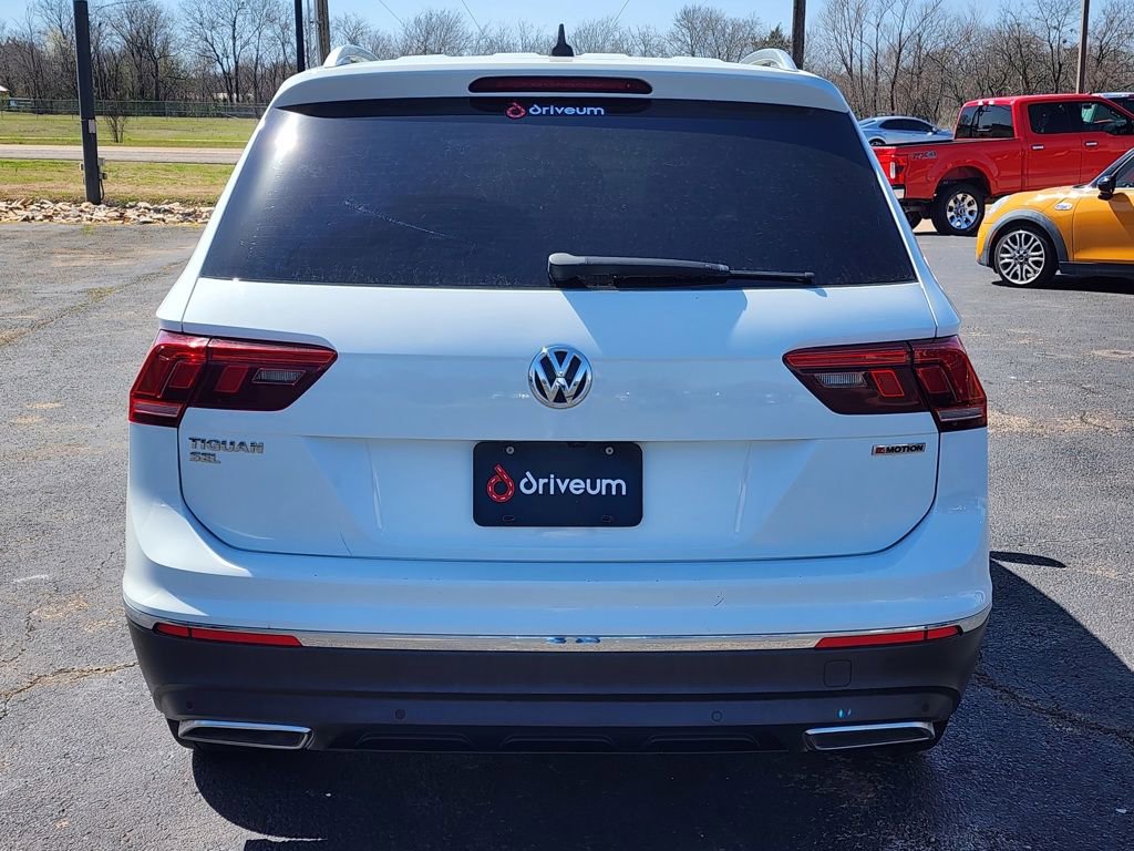Used 2019 Volkswagen Tiguan SEL Premium image 5