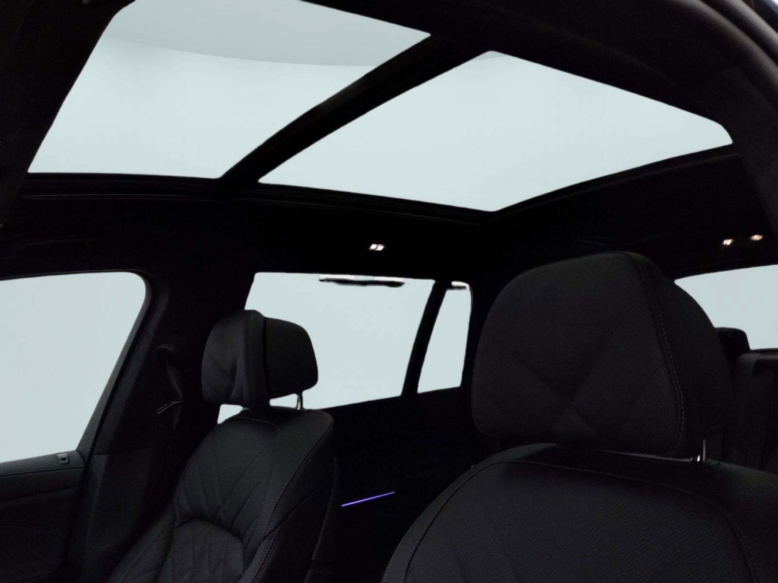 New 2026 BMW X7 xDrive40i w/ M Sport Package image 14