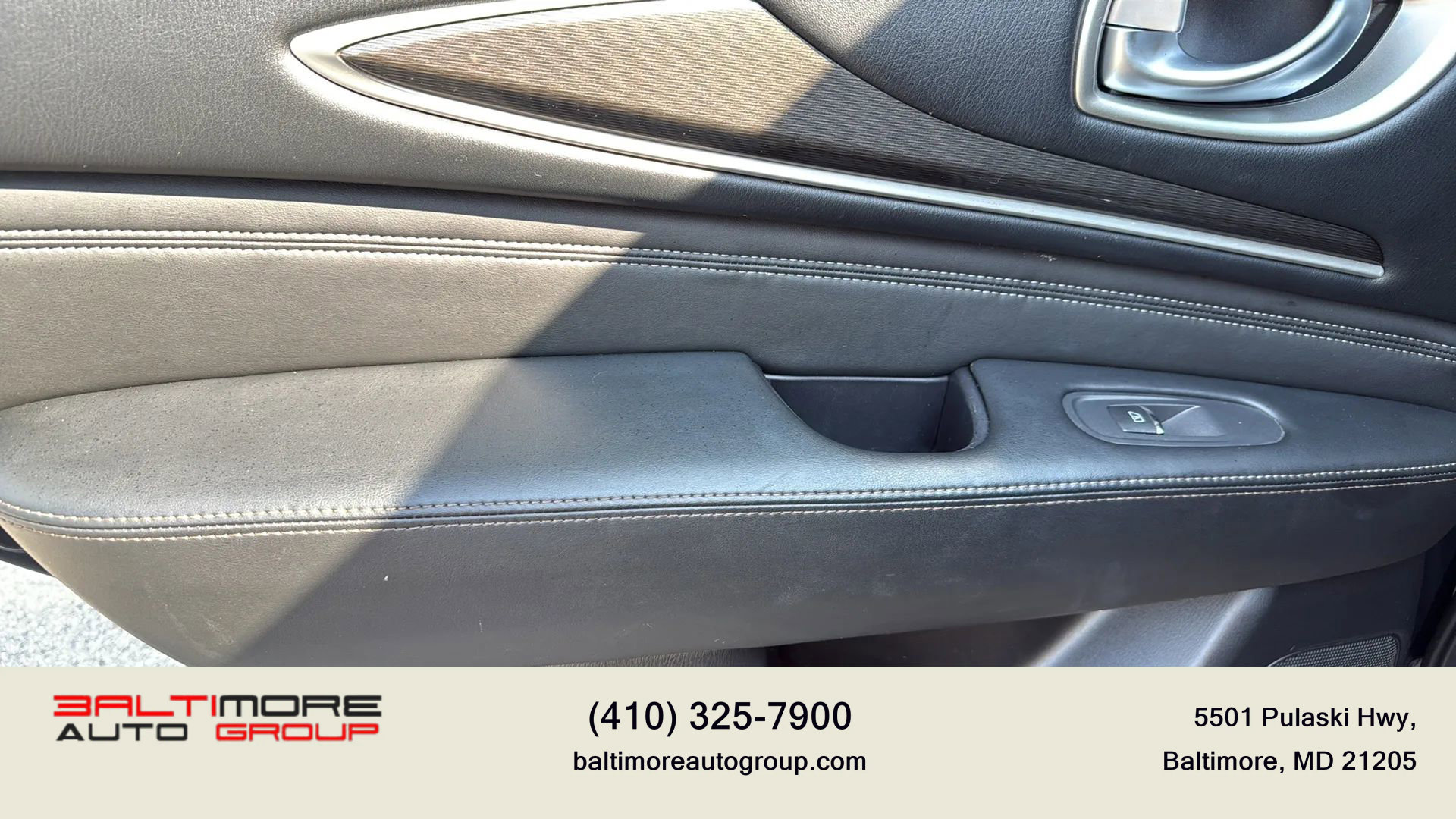 Used 2019 INFINITI QX60 Luxe w/ Essential Package image 39