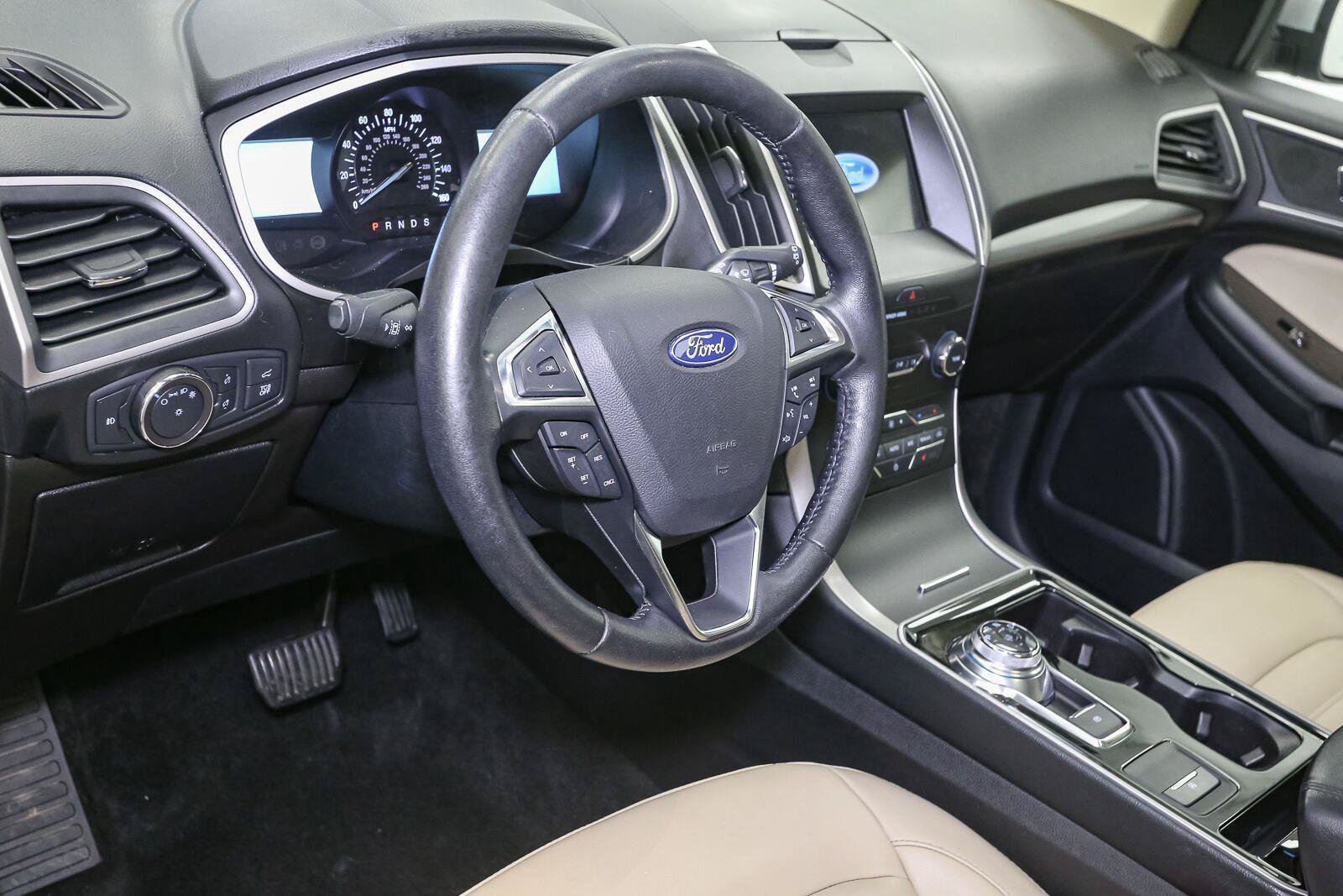 Used 2019 Ford Edge SEL w/ Equipment Group 201A AWD/4WD image 26