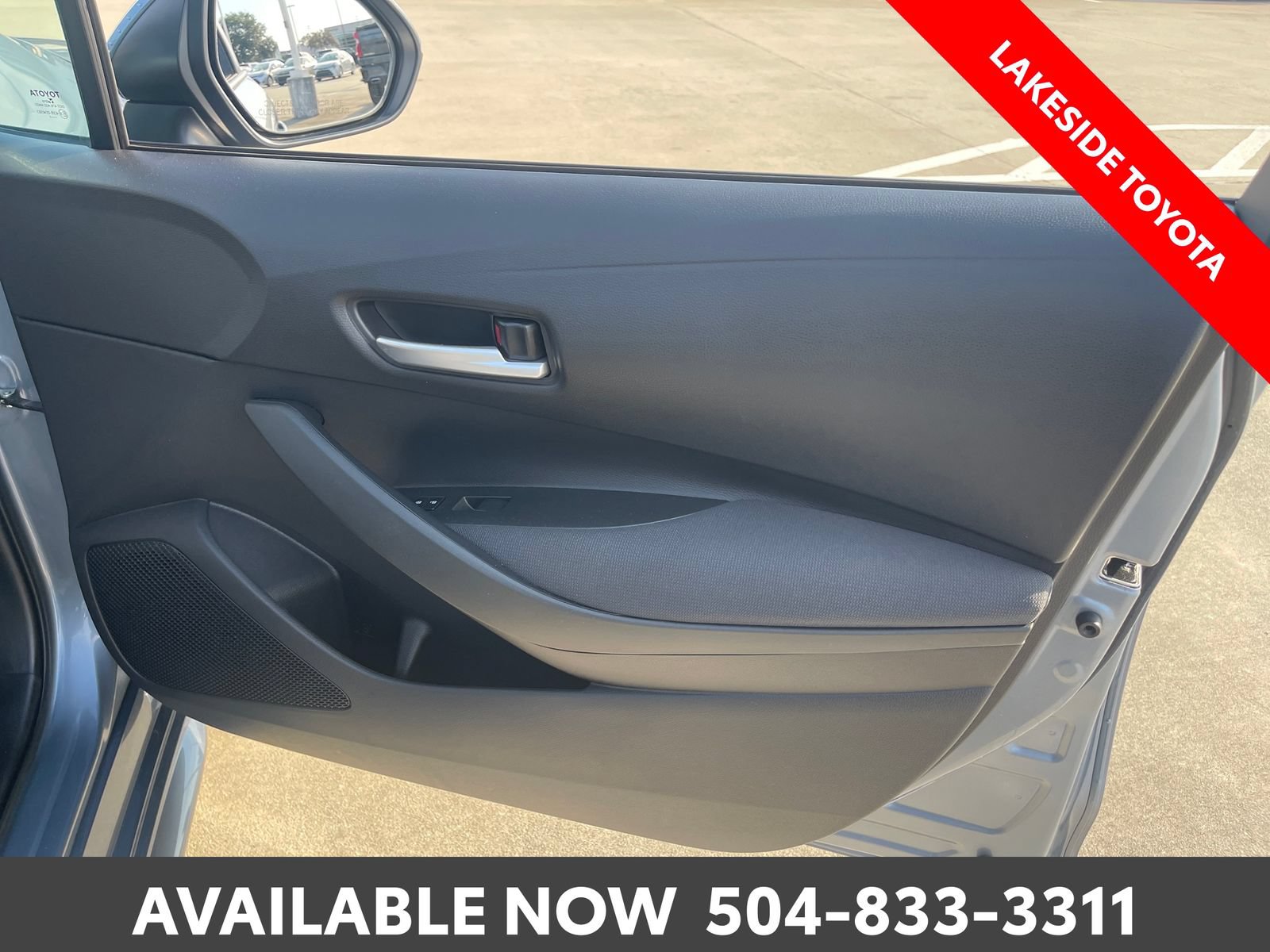 Used 2020 Toyota Corolla LE FWD image 17