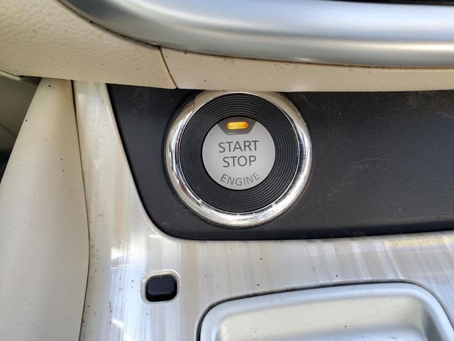 Used 2017 Nissan Murano SV image 28