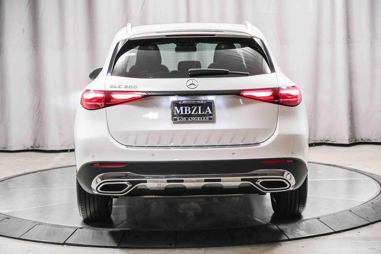 Certified 2026 Mercedes-Benz GLC 300 image 3