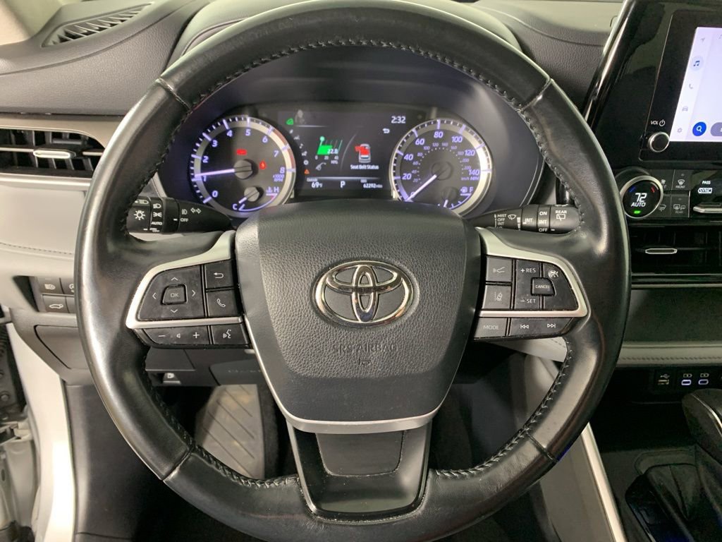 Used 2023 Toyota Highlander LE image 22
