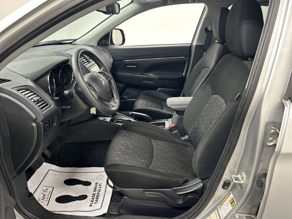Used 2022 Mitsubishi Outlander Sport ES image 9