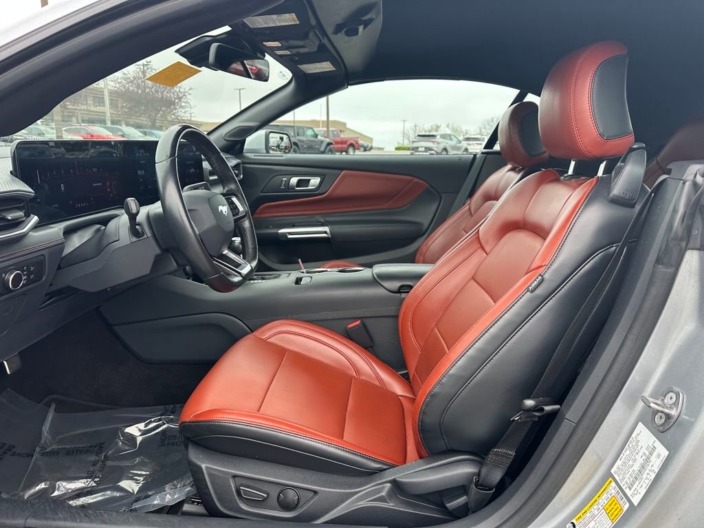 Used 2024 Ford Mustang Premium image 18