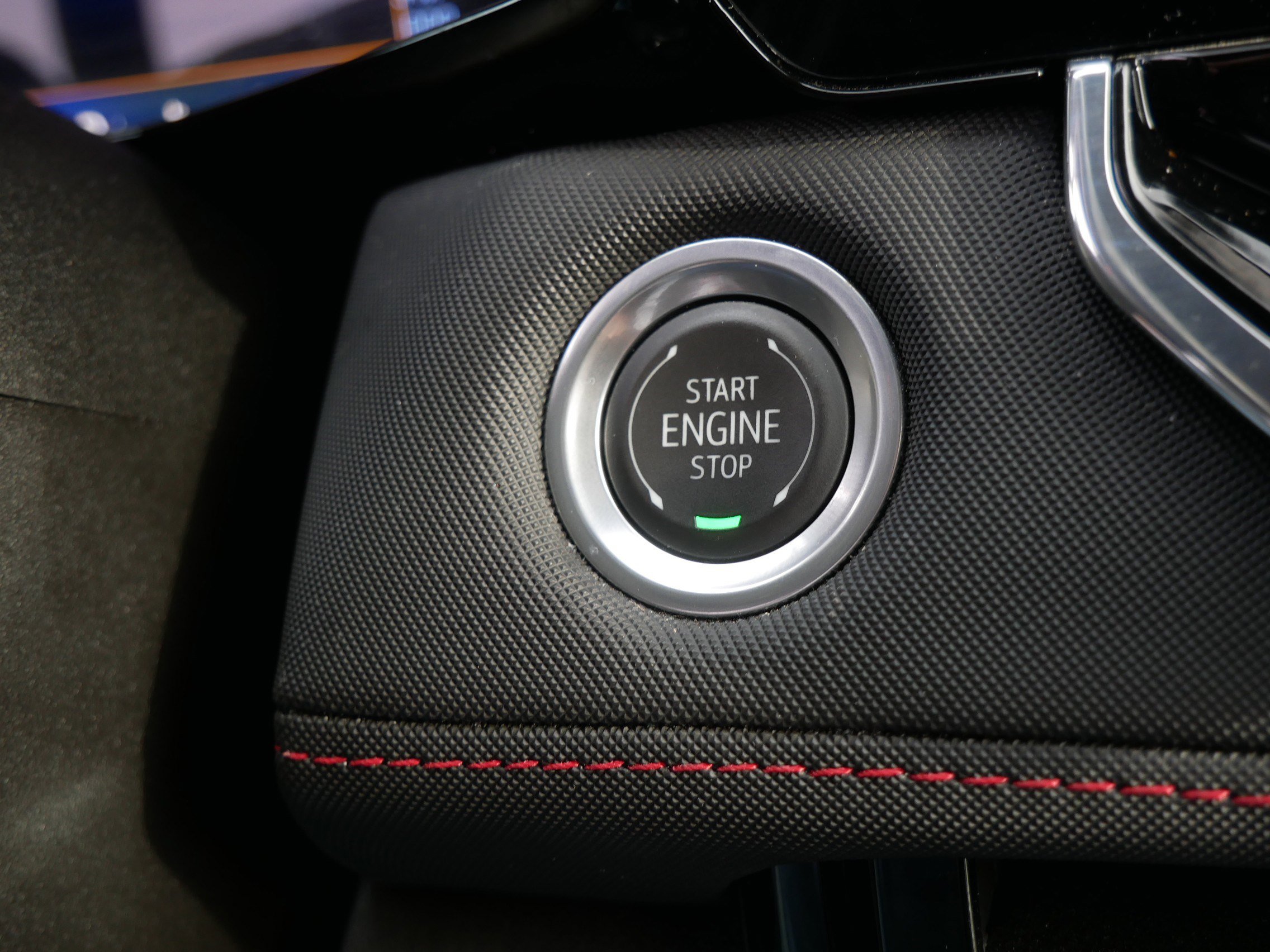 Used 2024 Chevrolet Colorado Z71 w/ Z71 Convenience Package 2 image 33