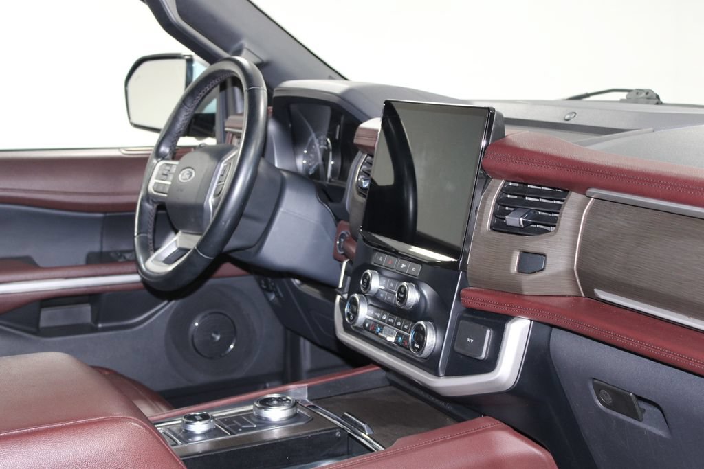 Used 2024 Ford Expedition Max Limited AWD/4WD image 32