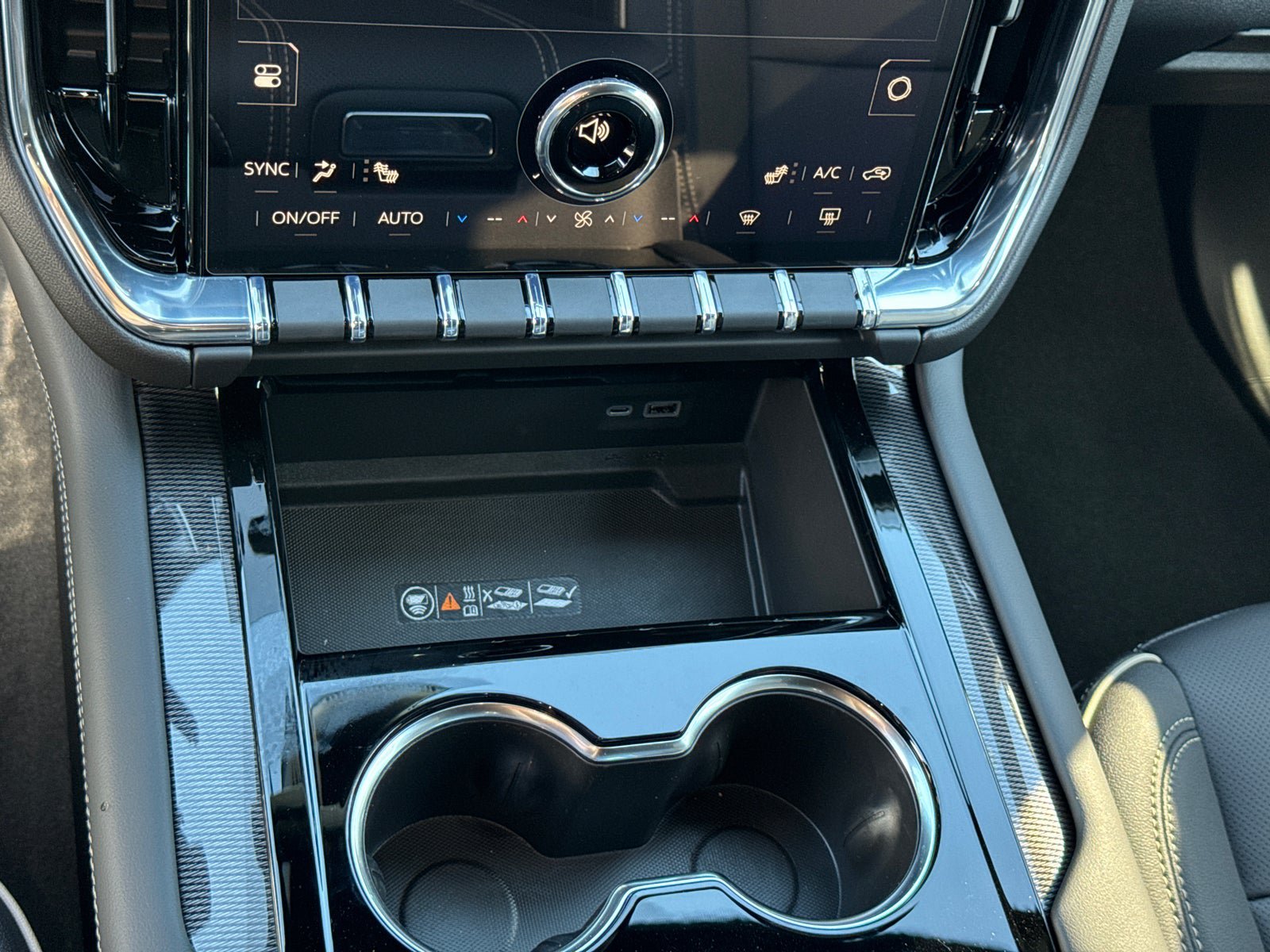 New 2026 GMC Yukon Elevation RWD image 34