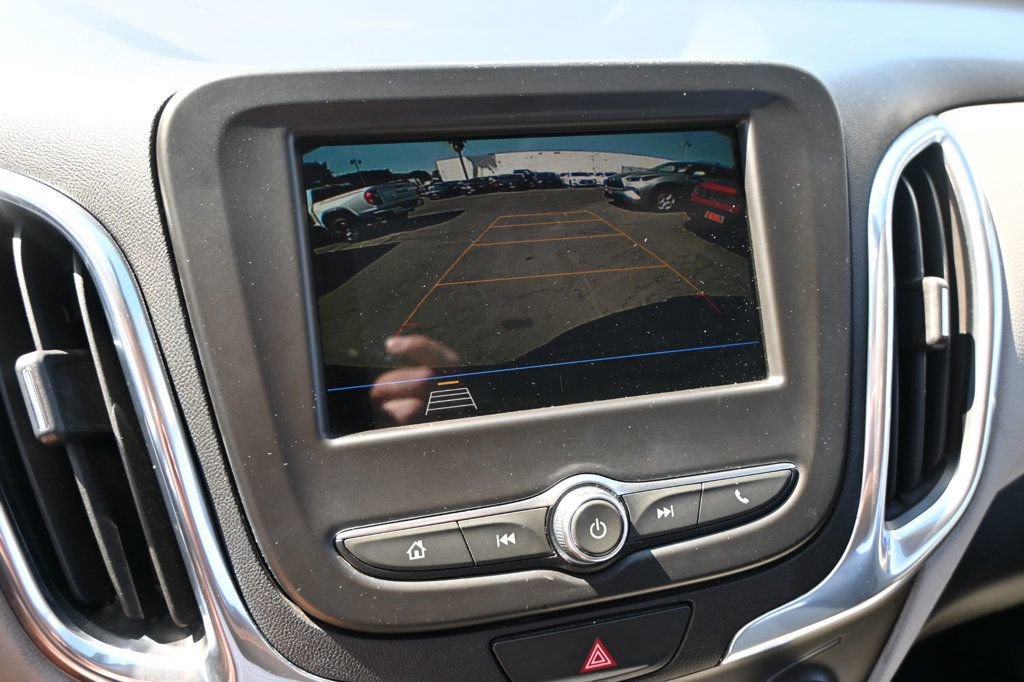 Used 2019 Chevrolet Equinox LS w/ LS Convenience Package AWD/4WD image 9