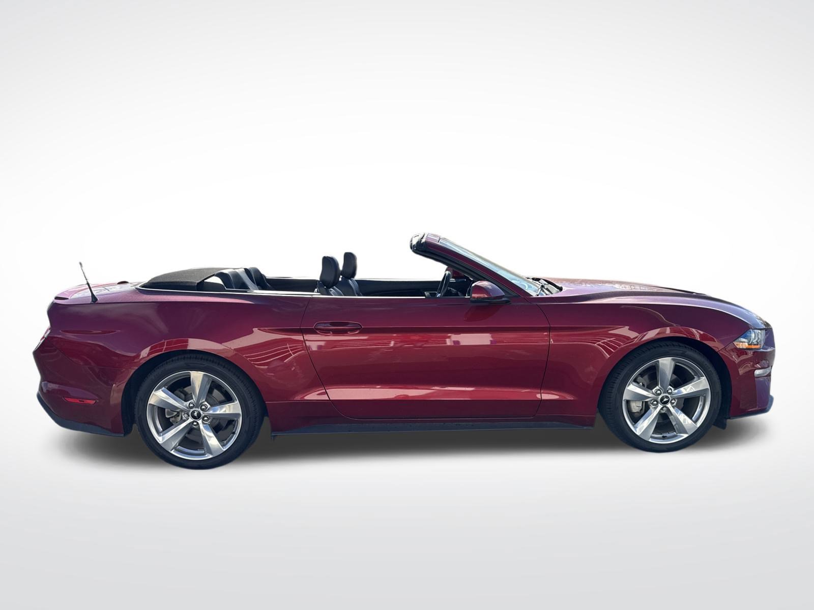 Used 2018 Ford Mustang Premium w/ Equipment Group 201A image 23