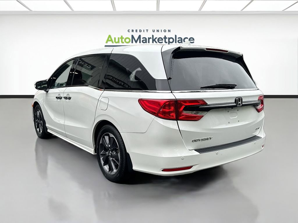 Used 2023 Honda Odyssey Elite image 4