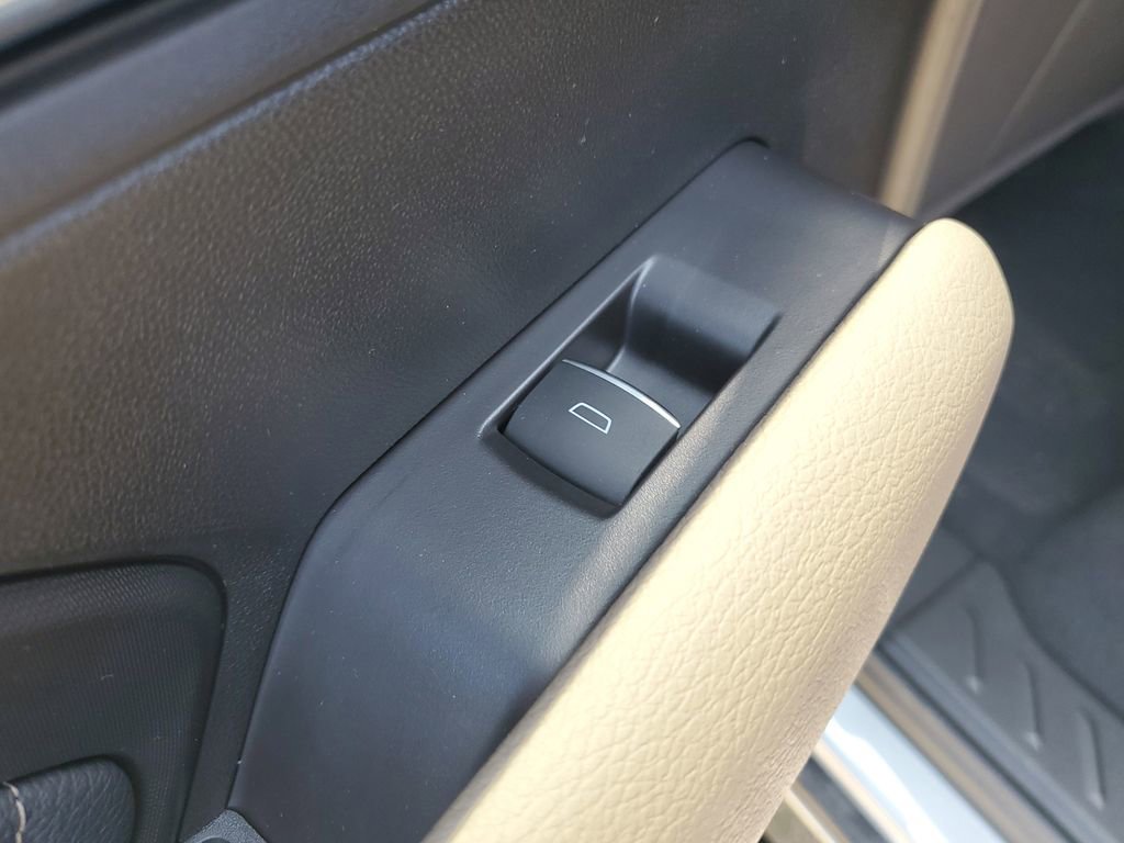 Used 2024 GMC Canyon Denali AWD/4WD image 17