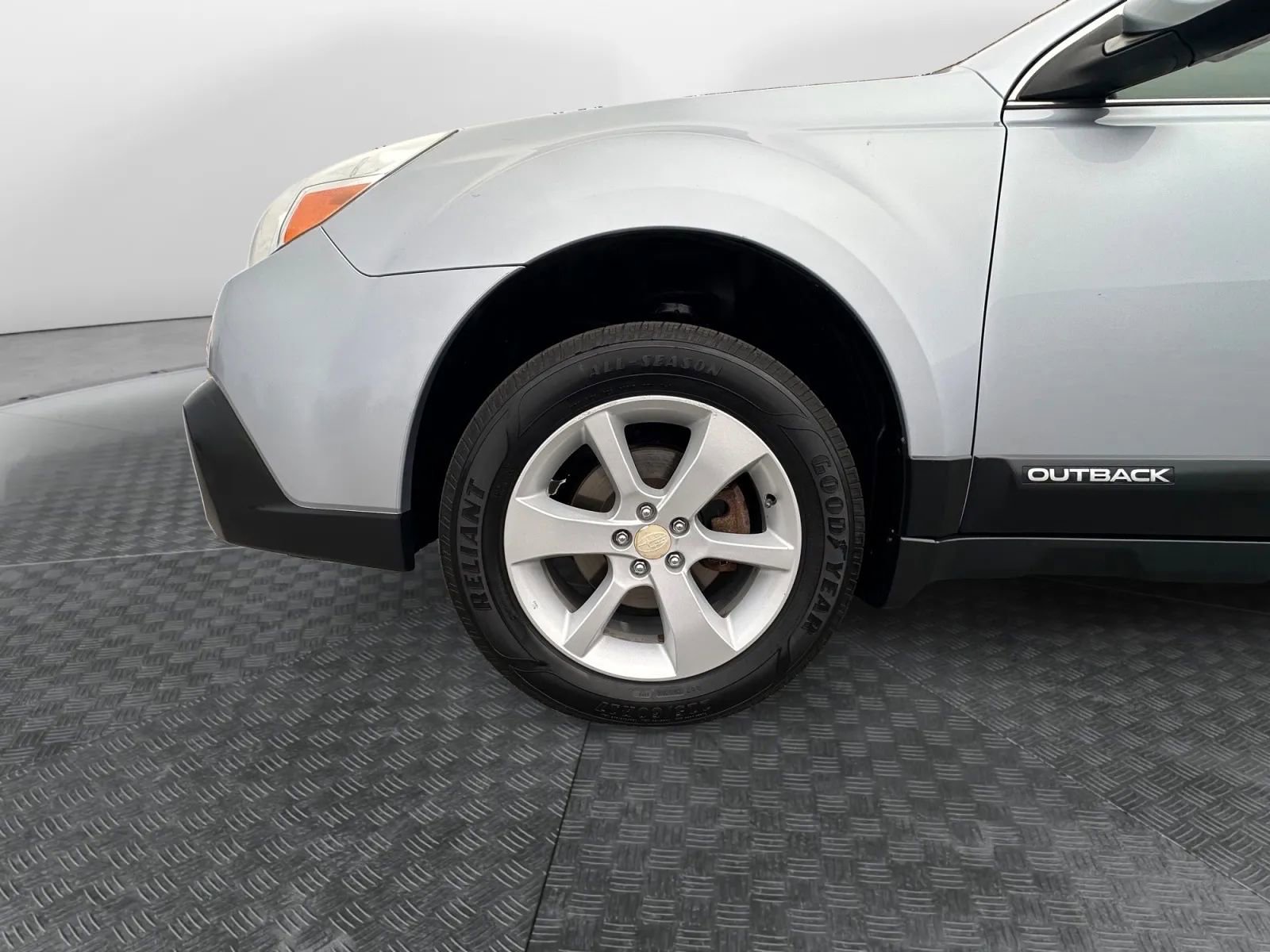 Used 2014 Subaru Outback 2.5i Premium image 14
