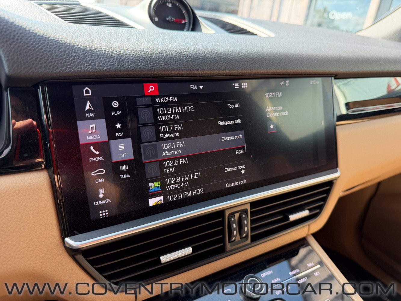 Used 2019 Porsche Cayenne AWD/4WD image 23