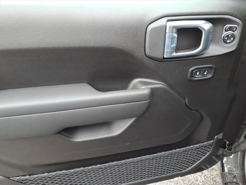 New 2026 Jeep Wrangler Sahara image 6