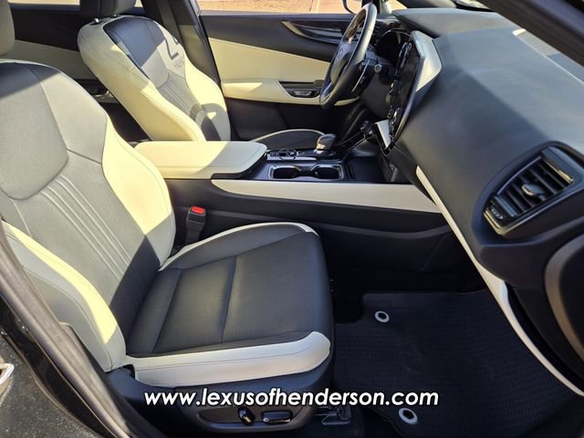 Used 2024 Lexus NX 250 FWD image 16