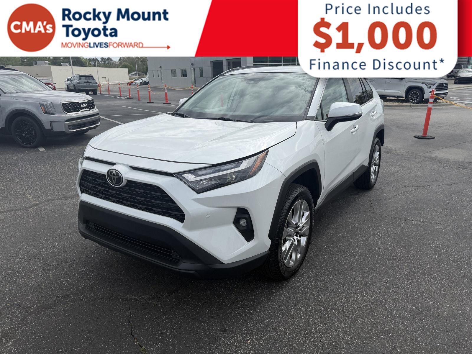 Used 2025 Toyota RAV4 XLE Premium image 3