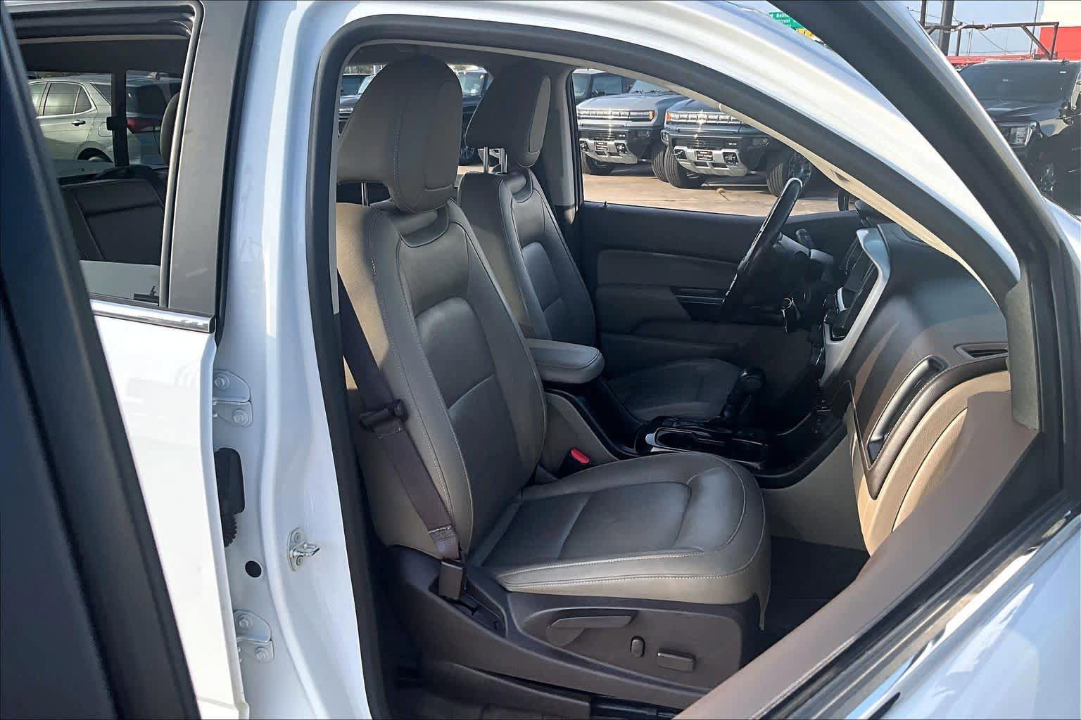 Used 2017 GMC Canyon SLT w/ Driver Alert Package image 9