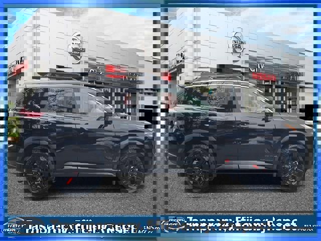 Certified 2025 Nissan Rogue SV image 5