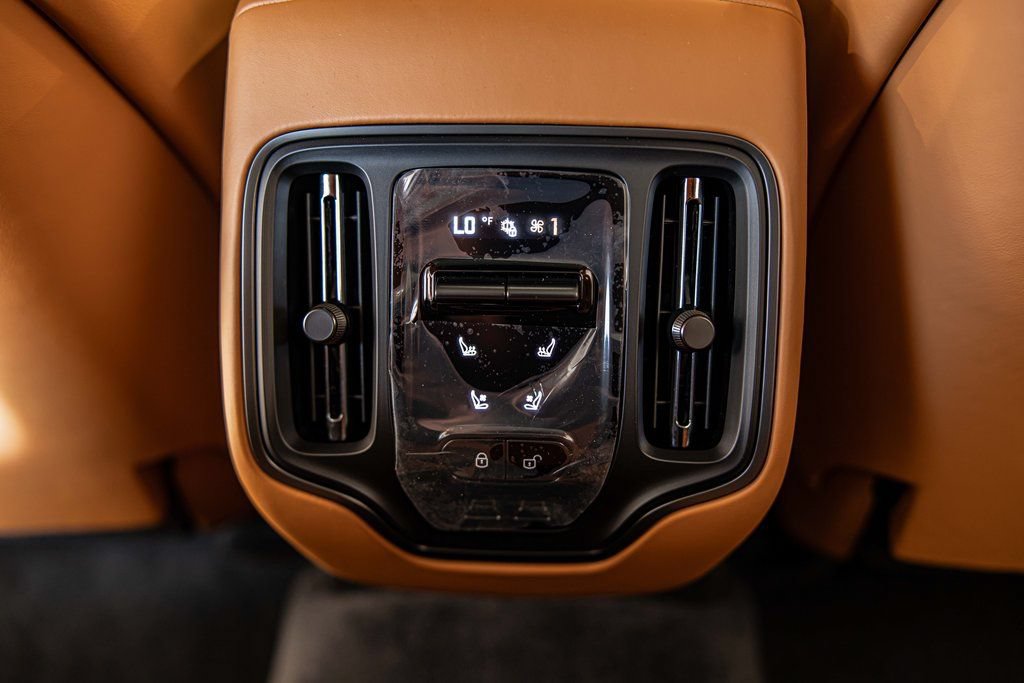 New 2026 Aston Martin DBX 707 AWD/4WD image 36