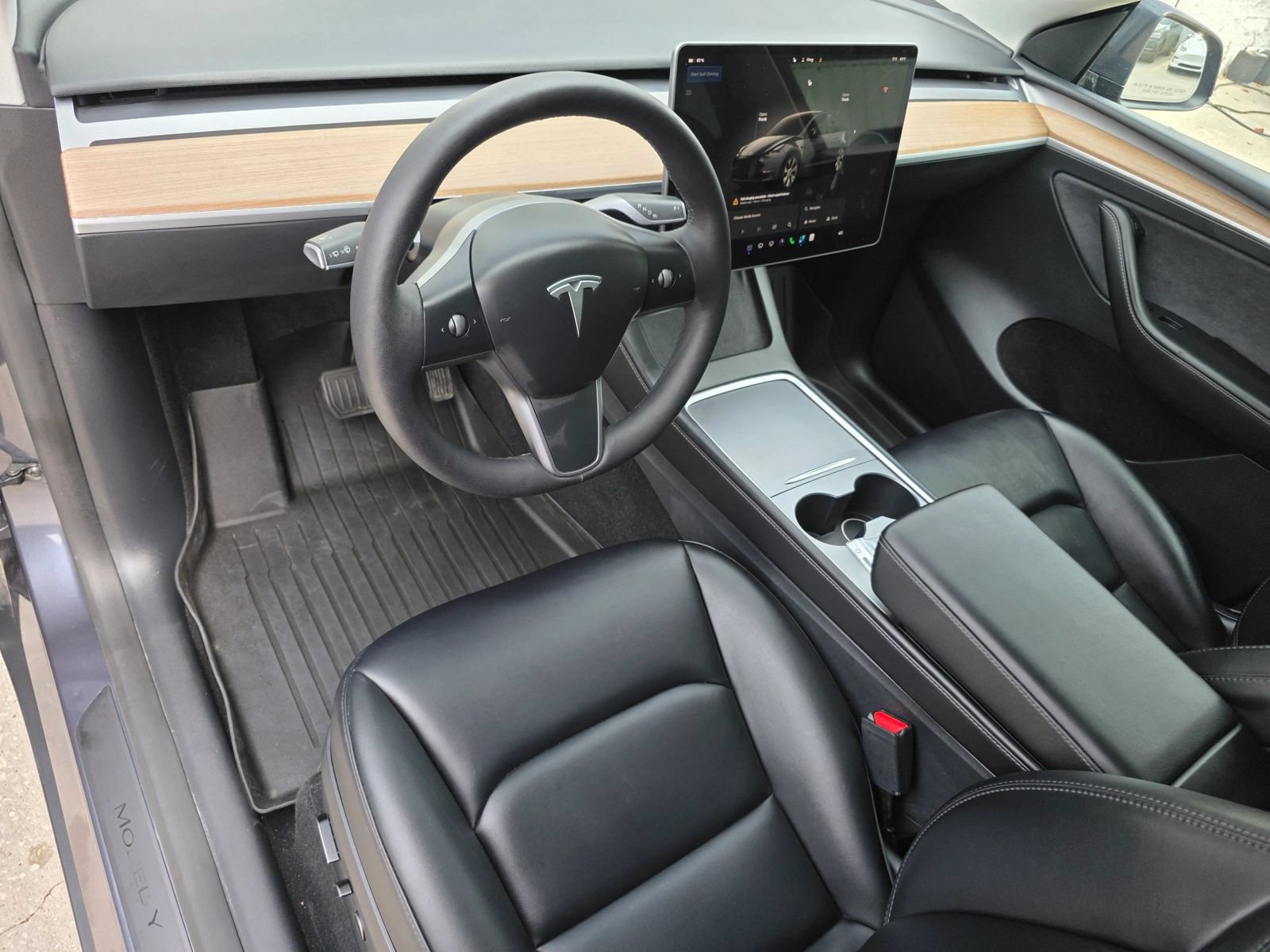 Used 2023 Tesla Model Y Long Range AWD/4WD image 17