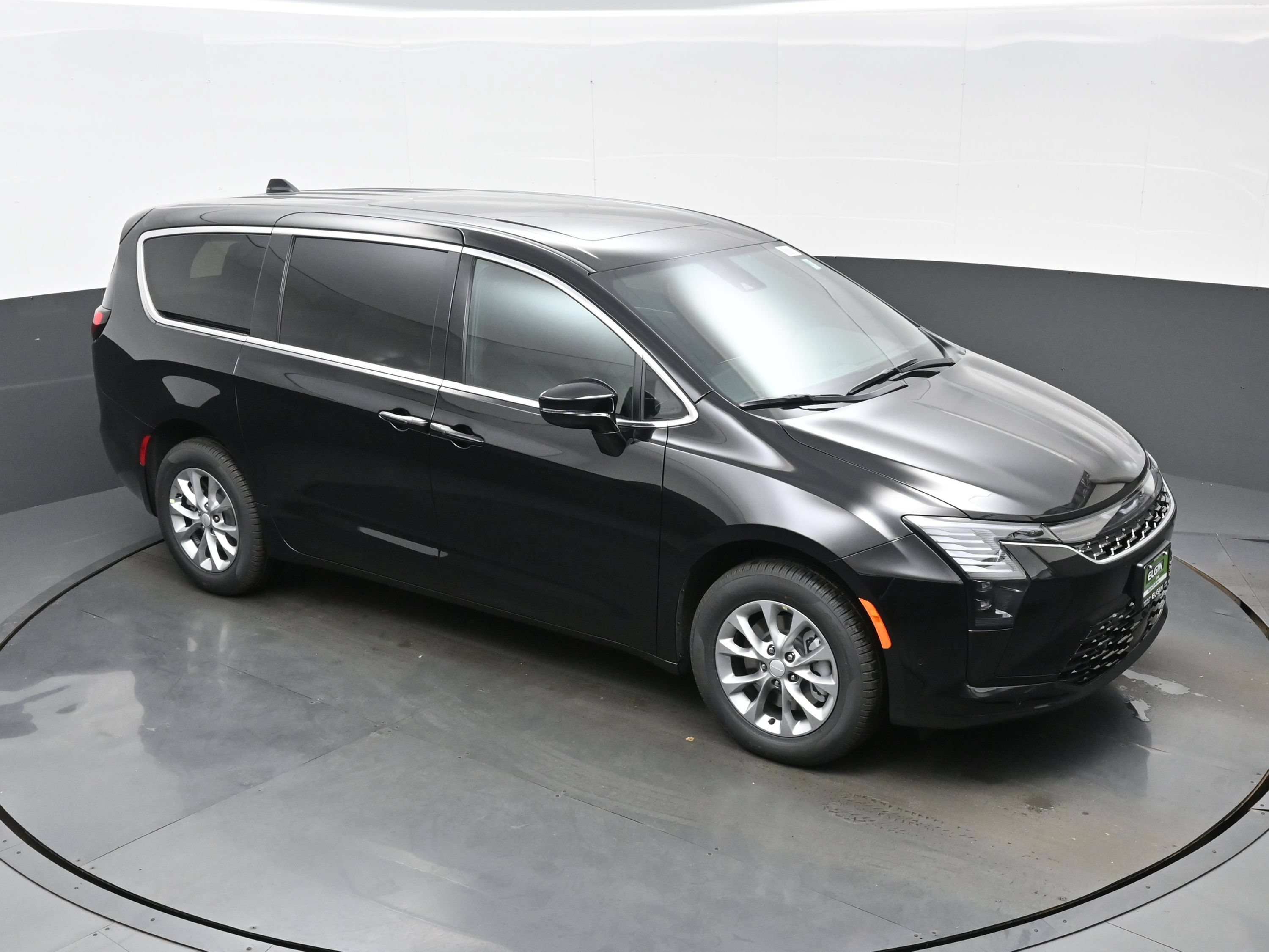 New 2027 Chrysler Pacifica Select AWD/4WD image 27