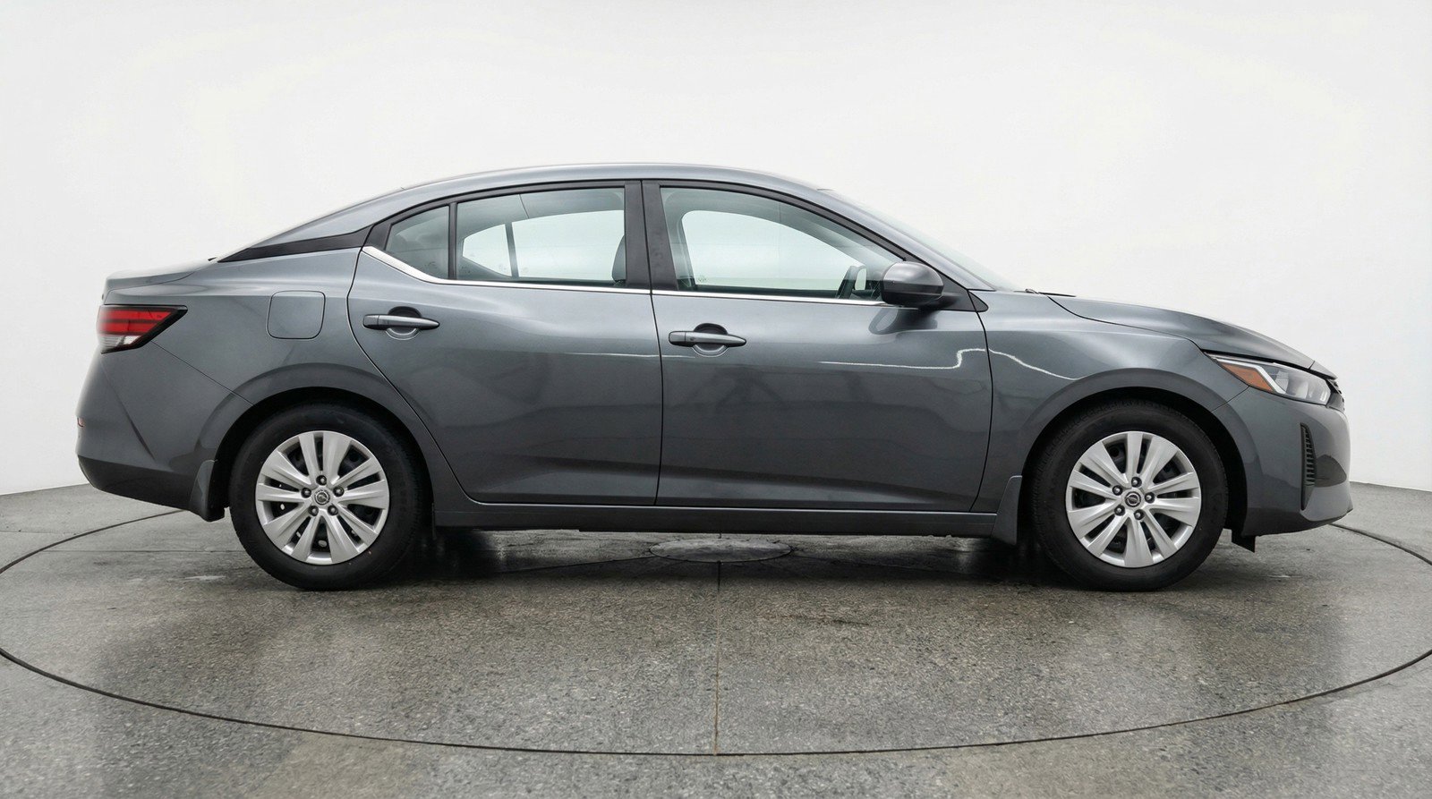 Used 2025 Nissan Sentra S image 11