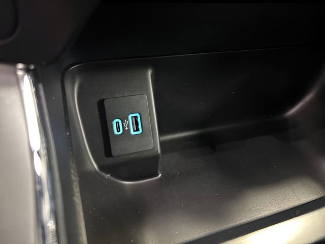 Used 2024 Ford F150 XLT w/ Mobile Office Package image 32