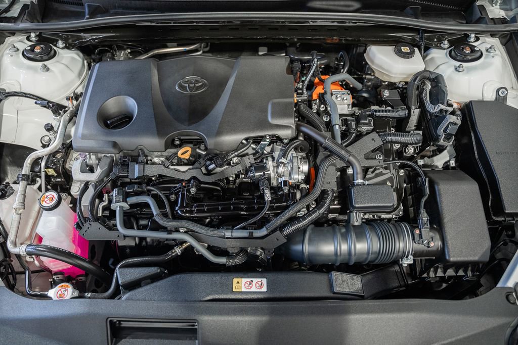 Used 2025 Toyota Camry LE FWD image 15