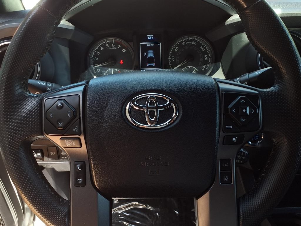 Certified 2023 Toyota Tacoma TRD Off-Road AWD/4WD image 14