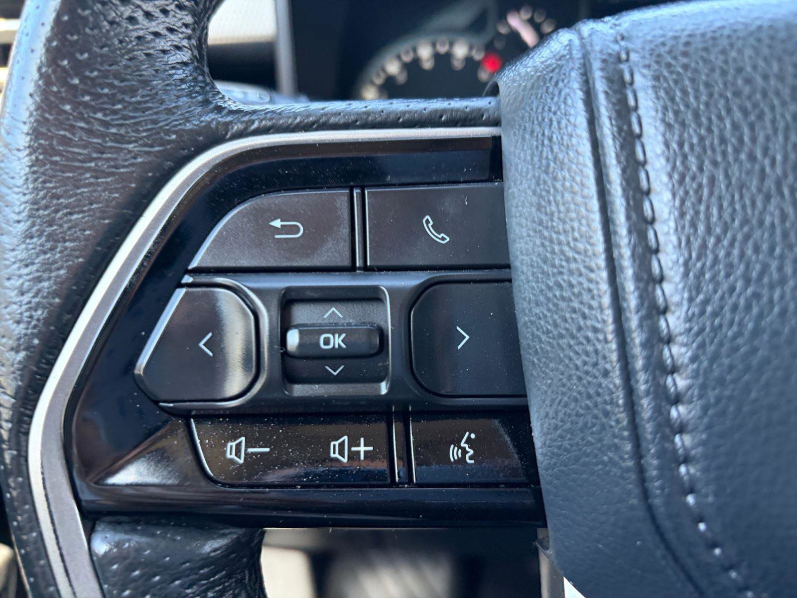 Used 2022 Toyota Tundra Limited image 9