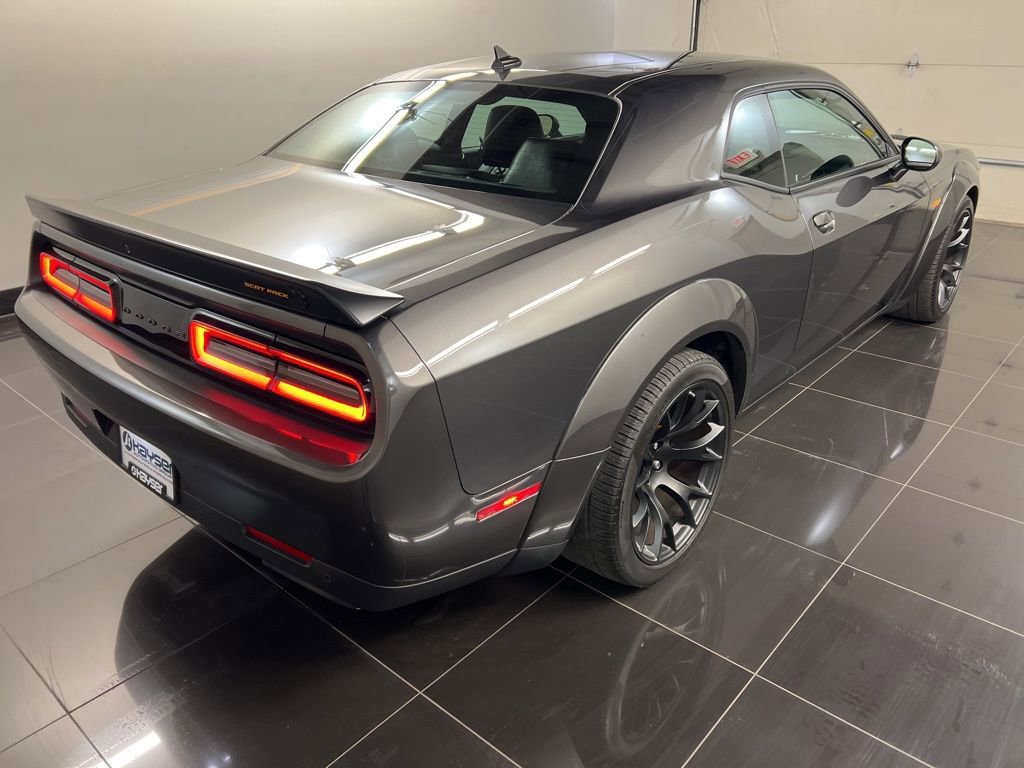 Used 2022 Dodge Challenger R/T Scat Pack RWD image 6