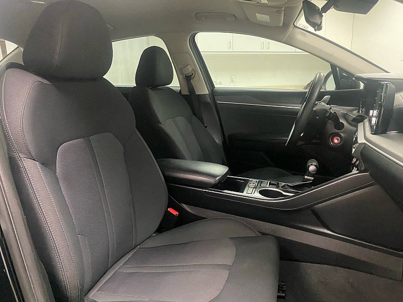 Used 2022 Kia K5 LX image 14