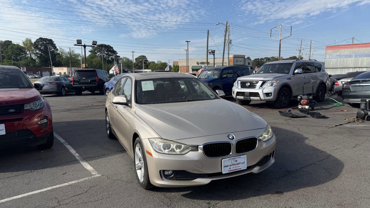 Used 2014 BMW 320i Sedan RWD image 13