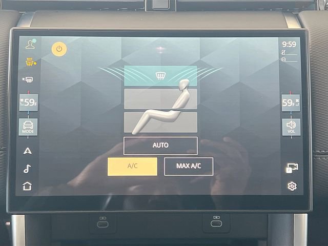 Used 2025 Land Rover Discovery Sport Dynamic SE image 23