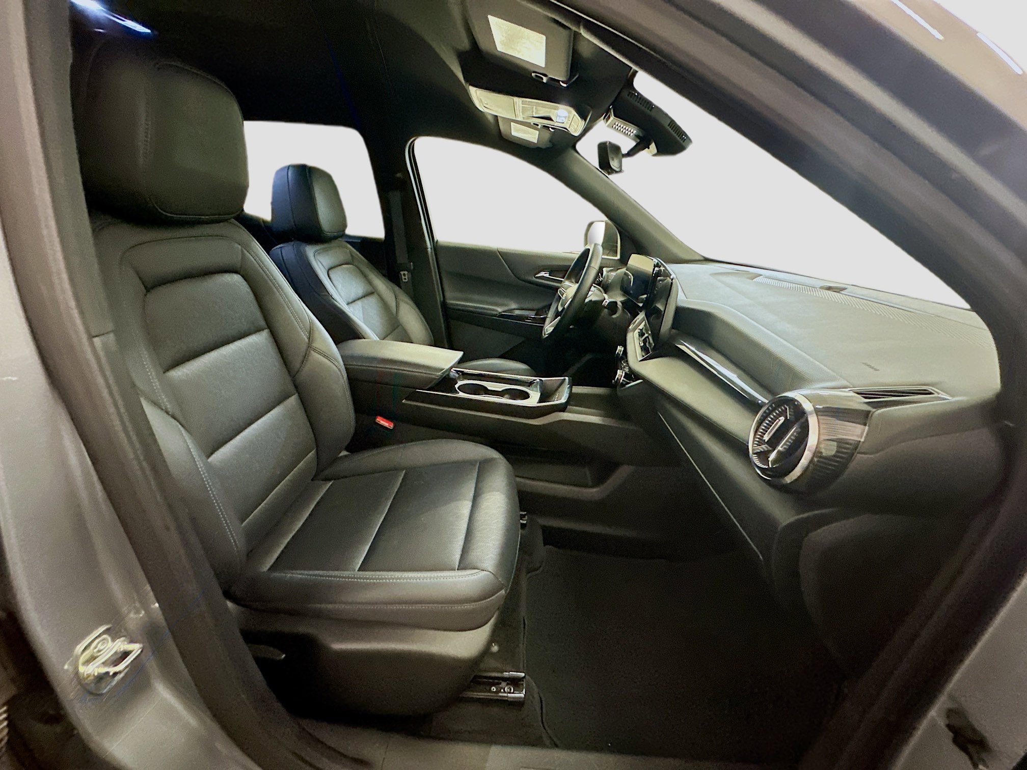 Used 2025 Chevrolet Equinox LT w/ Convenience Package II AWD/4WD image 33
