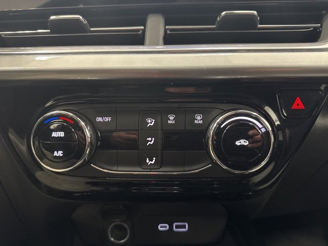 Used 2024 Chevrolet Trax LT image 17