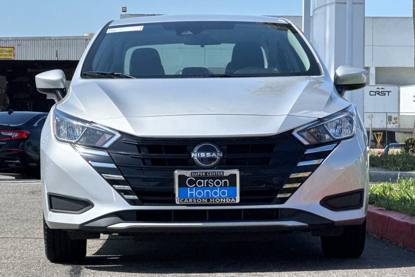 Used 2023 Nissan Versa SV FWD image 5
