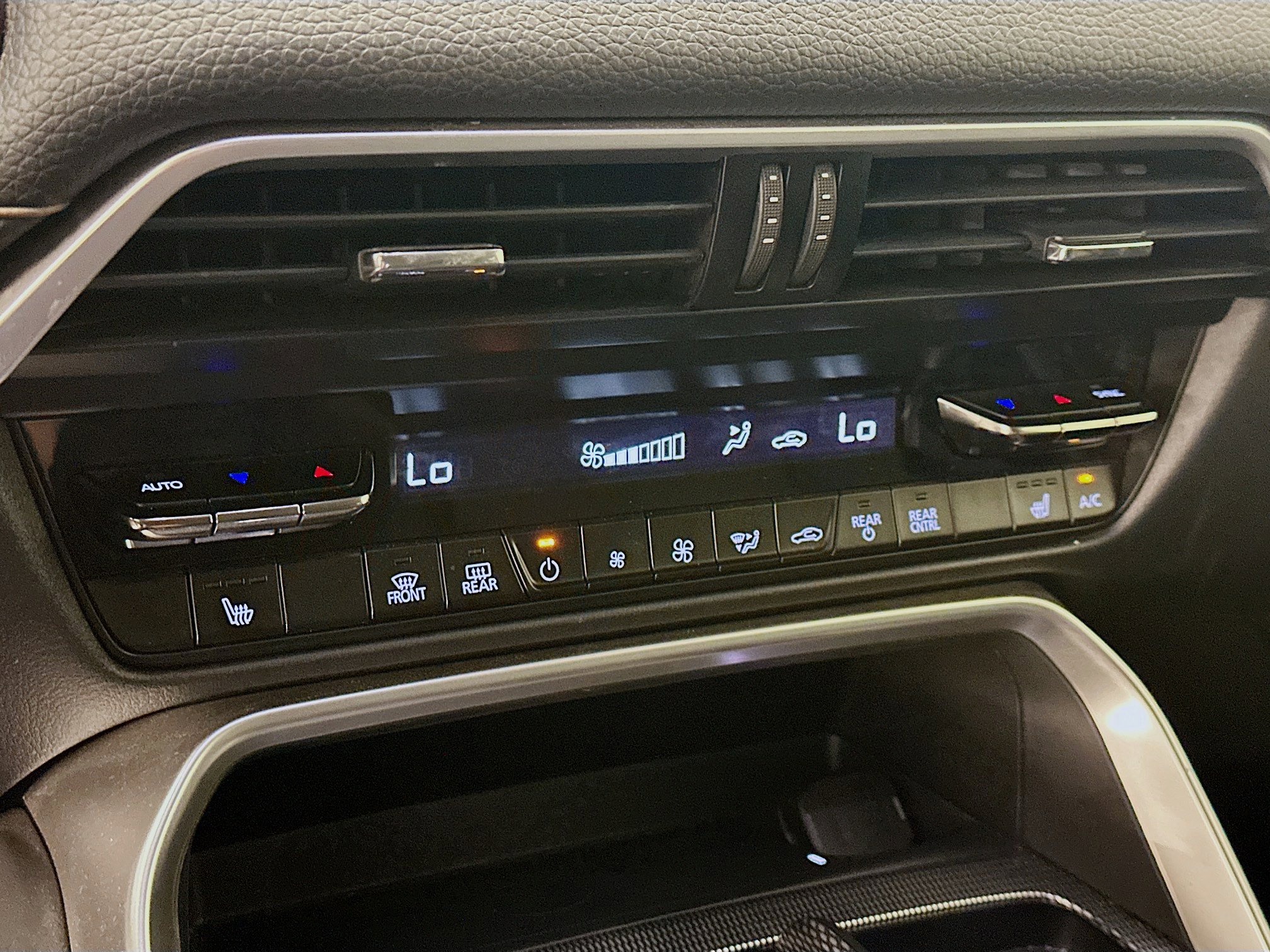 Used 2025 MAZDA CX-90 3.3 Turbo w/ Premium Sport Pkg image 24