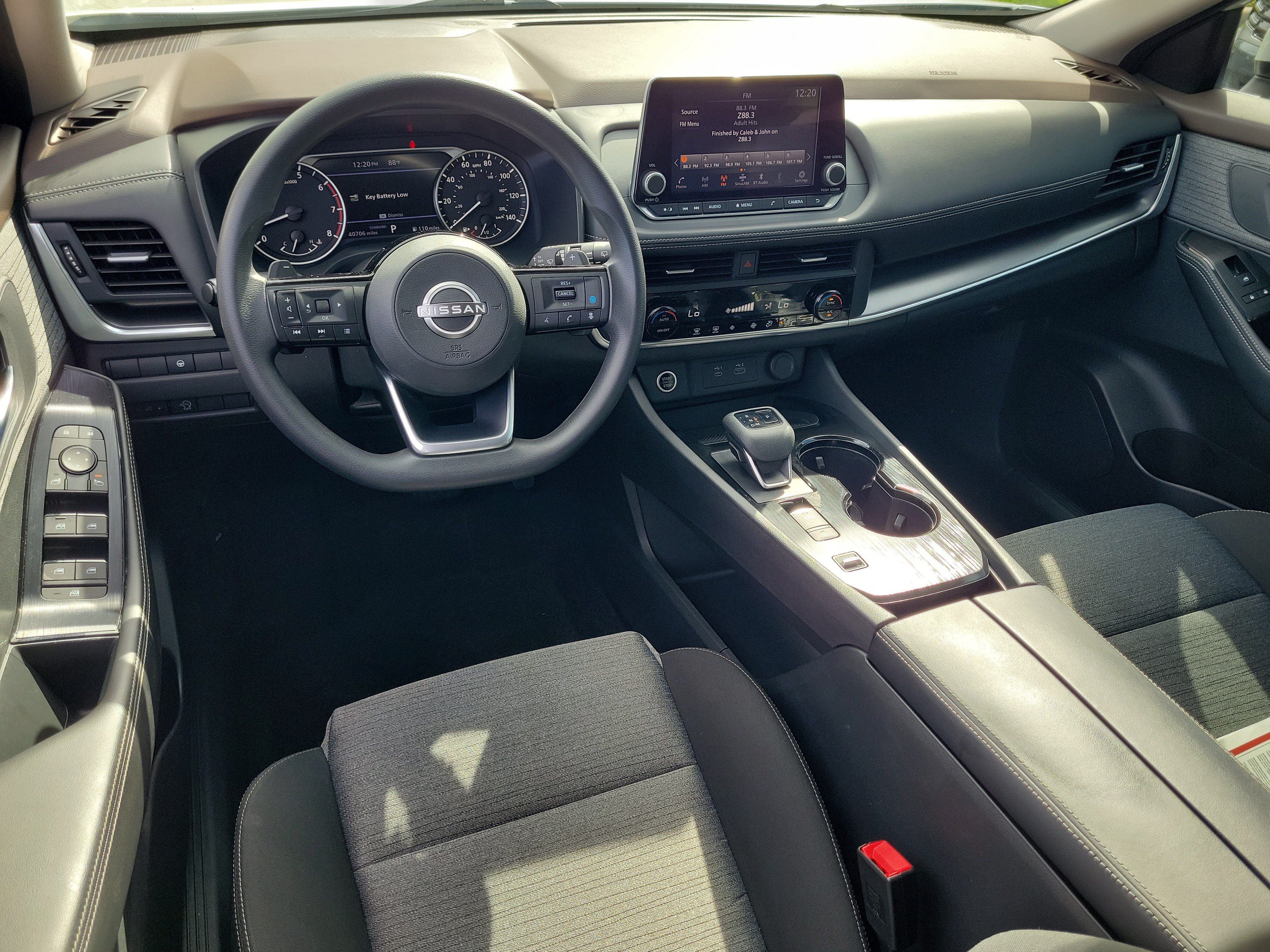 Certified 2023 Nissan Rogue SV FWD image 15