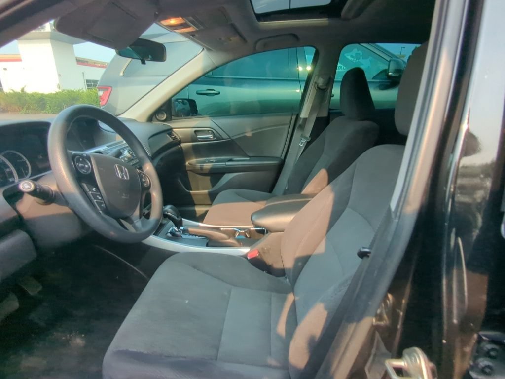 Used 2015 Honda Accord EX image 6