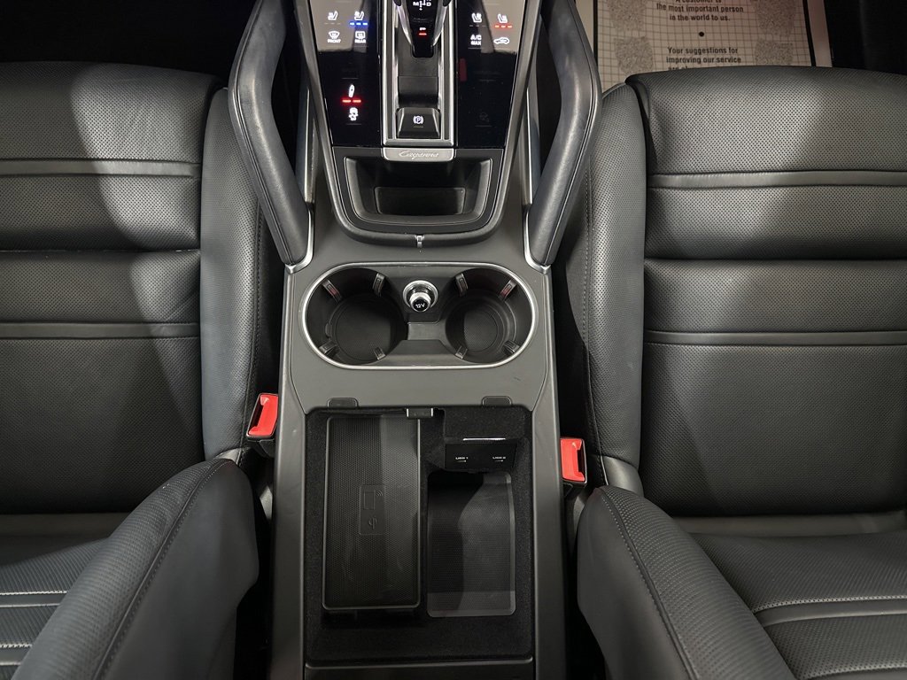 Used 2021 Porsche Cayenne Turbo image 31