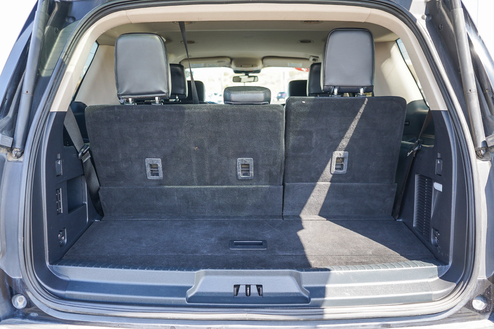 Used 2024 Ford Expedition XLT AWD/4WD image 28